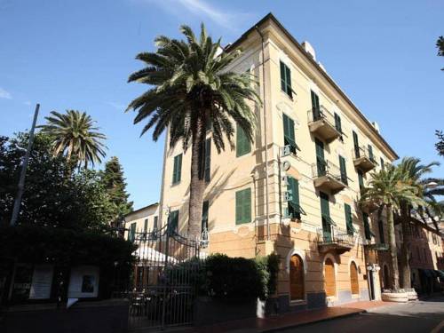 Levanto Italia Trek código de promoción booking.com