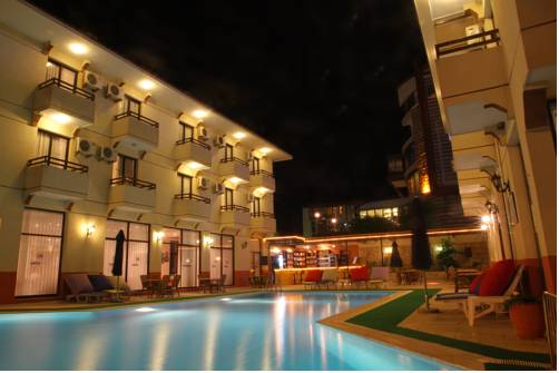 Cesme Turquía Trek código de promoción booking.com