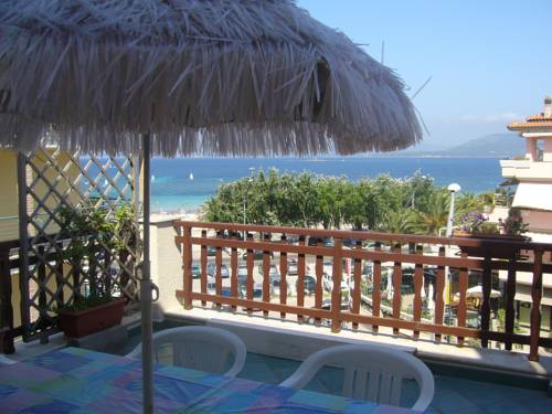 Alghero Italia Trek código de promoción booking.com