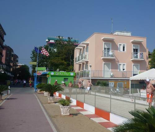 Rimini Italia Trek código de promoción booking.com