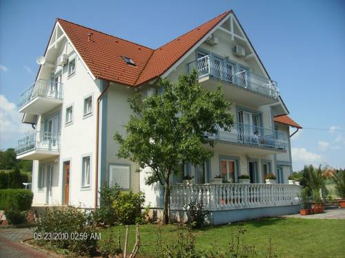 Balatonfüred Hungría Trek código de promoción booking.com