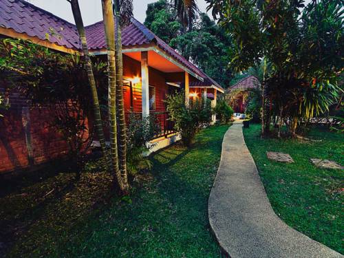 Khao Lak Thaïlande trek code promo booking.com