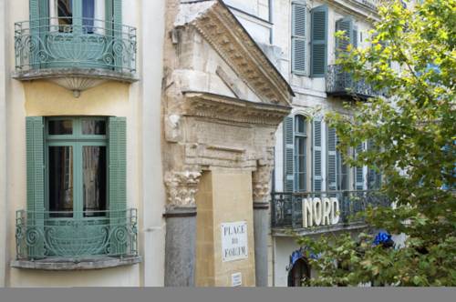 Arles Francia Trek código de promoción booking.com
