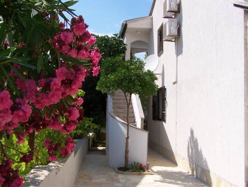 Povljana Croatie trek code promo booking.com