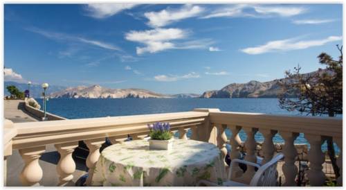 Baška Croacia Trek código de promoción booking.com
