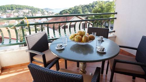 Tisno Croacia Trek código de promoción booking.com