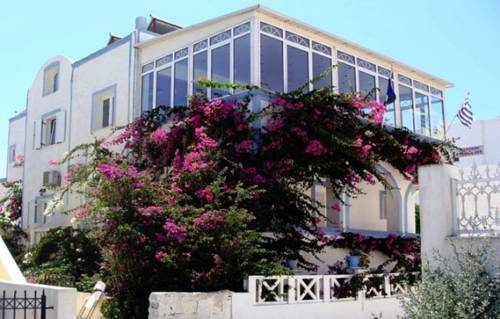 Firá Grèce trek code promo booking.com