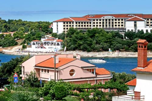 Pula Croatie trek code promo booking.com