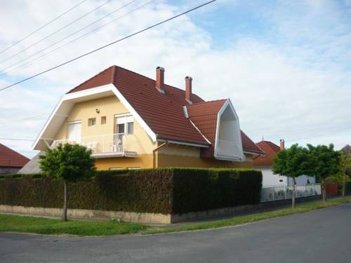 Balatonlelle Hungría Trek código de promoción booking.com