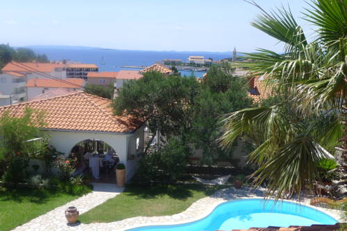 Banjol Croacia Trek código de promoción booking.com