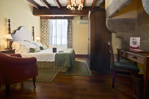Saint Jacques de Compostelle Espagne trek code promo booking.com