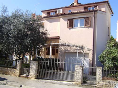 Pula Croacia Trek código de promoción booking.com